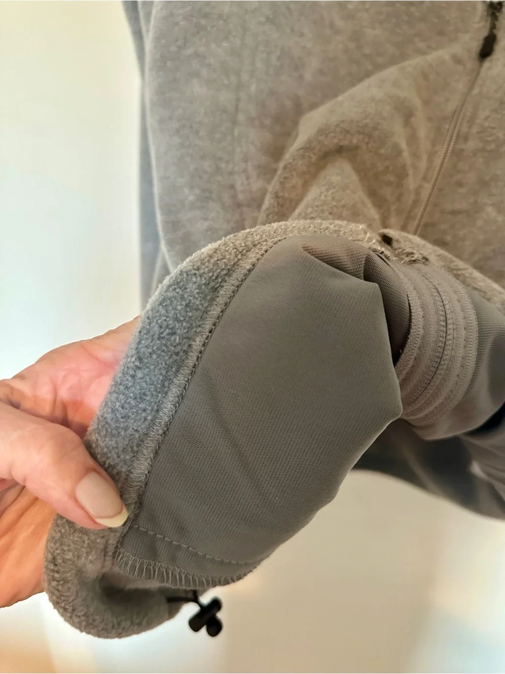 Bass Pro Shop Brand (tag removed) heavy linedWomen’s Gray Full-Zip Fleece Jacket